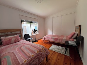 3 Schlafzimmer, Bügeleisen/Bügelbrett, kostenloses WLAN, Bettwäsche