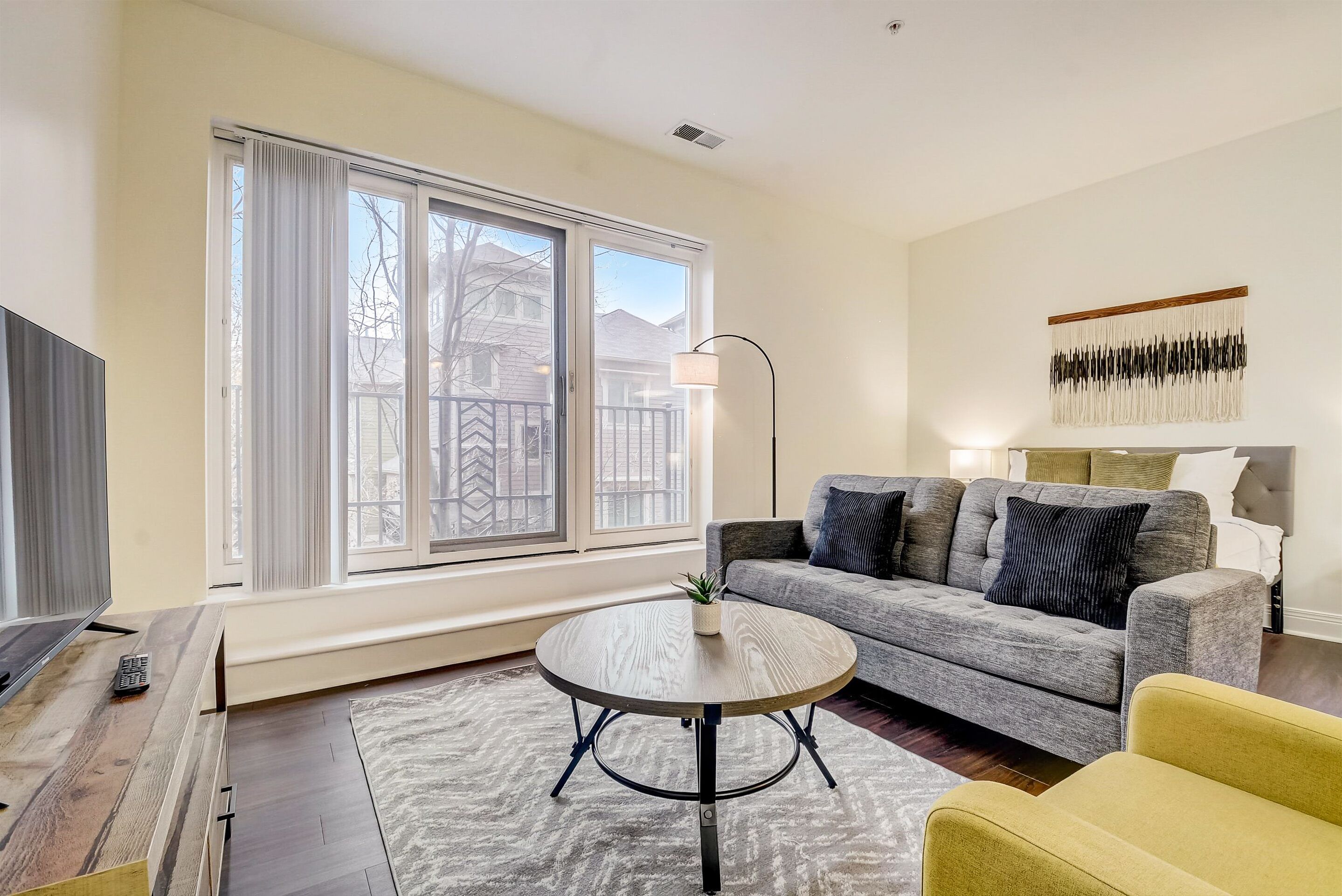 FRONTDESK The Maxwell Apts Downtown Indianapolis in Indianapolis Find