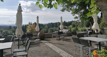 Vacation home with wonderful panoramic views, absolute dream location