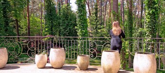 Large luxury villa with indoor pool 25 mins to central Warsaw