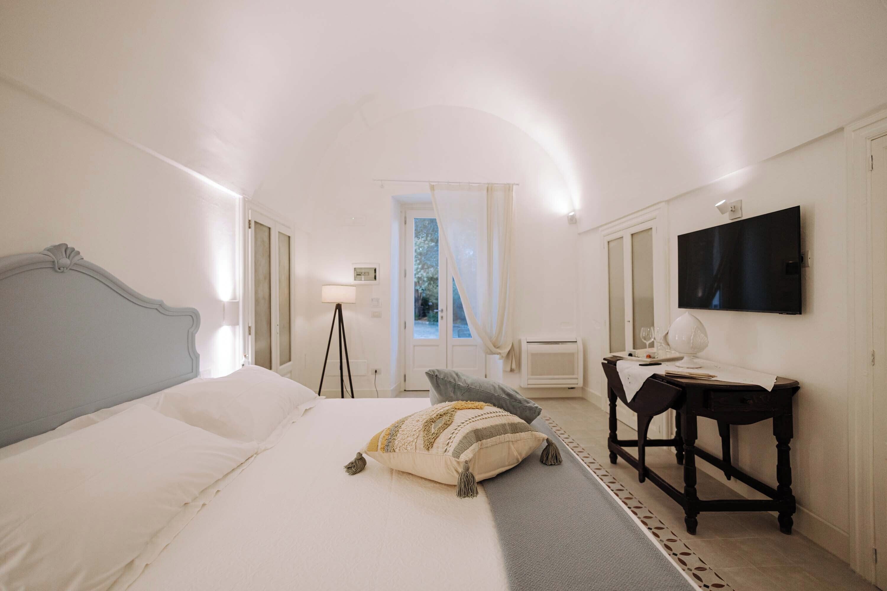 Habitación de lujo | Ropa de cama de alta calidad y edredones de plumas