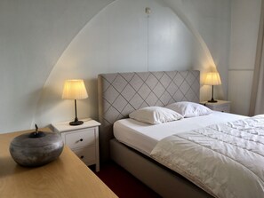 3 slaapkamers, een strijkplank/strijkijzer, gratis wifi