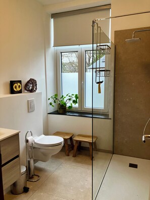 Dusche, Toilettenpapier