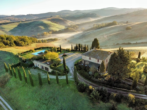 Villa in Montalcino, exclusive for you, stunning view!!!