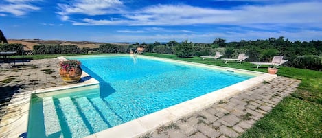 Udendørs pool