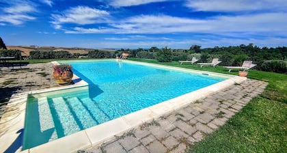 Villa in Montalcino, exclusive for you, stunning view!!!