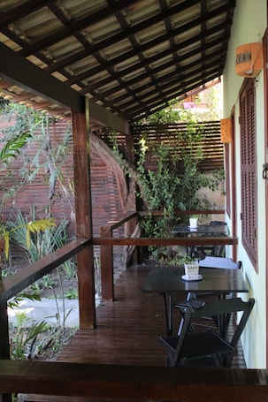 SUITE STANDARD CUÁDRUPLO | Minibar, blackout drapes, free WiFi, bed sheets