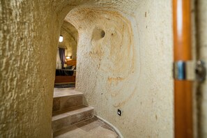 Senior Room, 1 Bedroom, Mountain View | Premium bedding, down comforters, memory foam beds, minibar - Bala Cave House (Avanos)