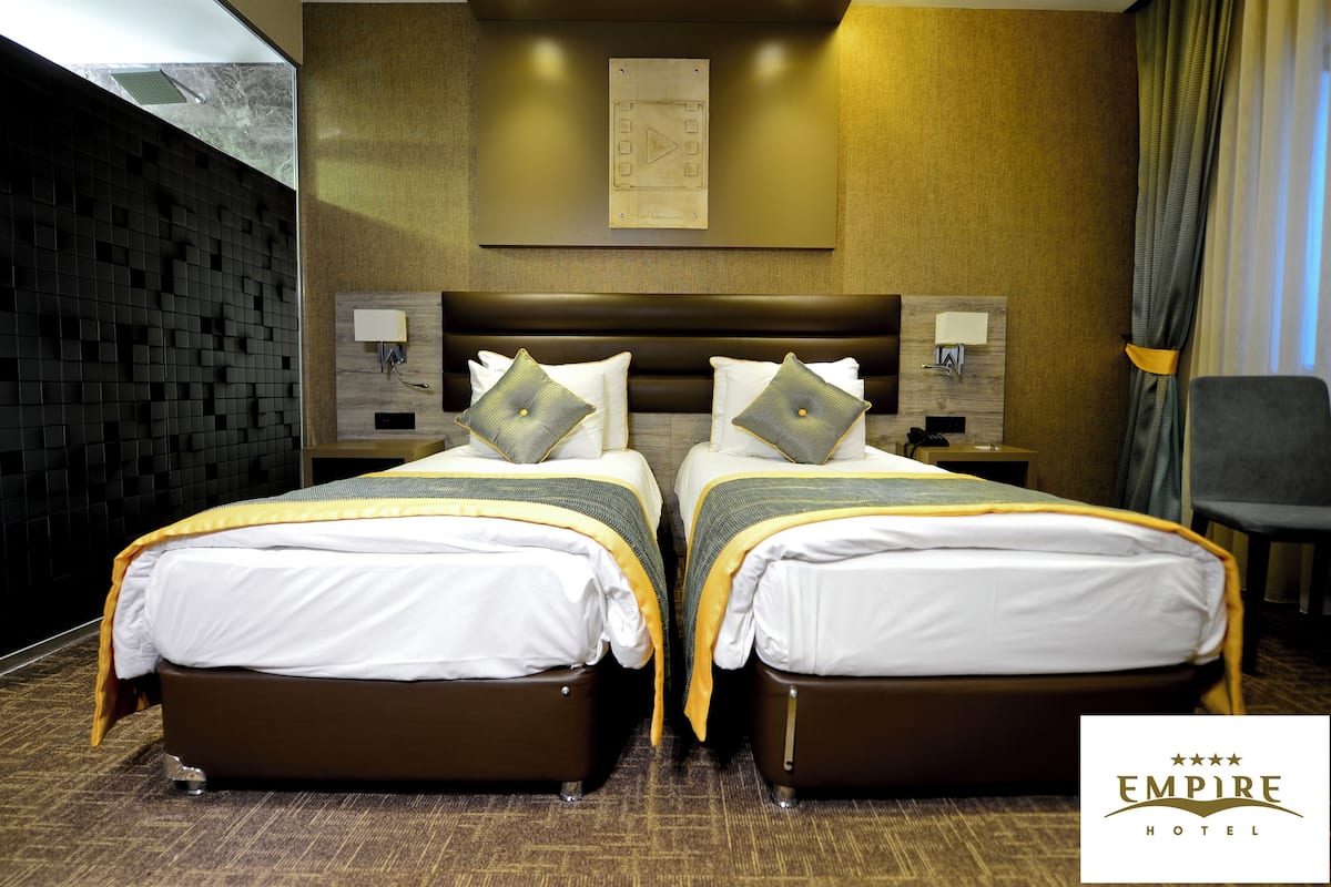 1 bedroom, in-room safe, free WiFi, bed sheets