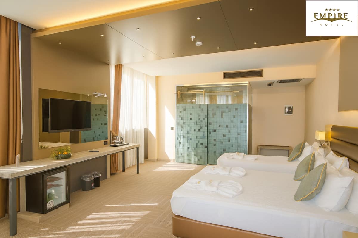1 bedroom, in-room safe, free WiFi, bed sheets
