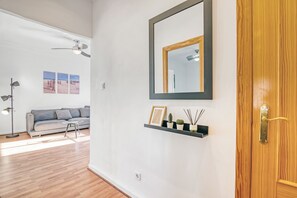 Interior - Apartment 'Gandia Center' with Balcony, Wi-Fi and Air Conditioning (Gandía)