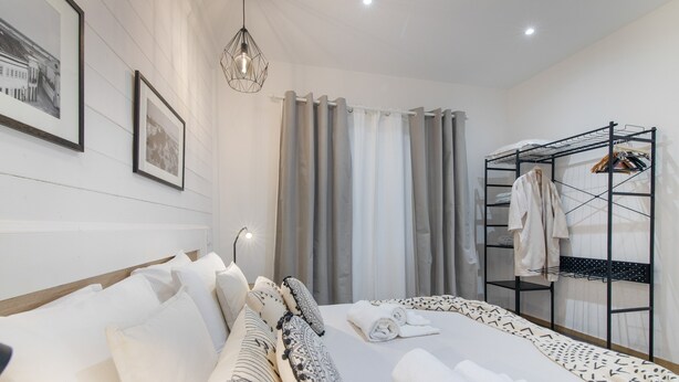 2 bedrooms, iron/ironing board, WiFi (free), bed sheets