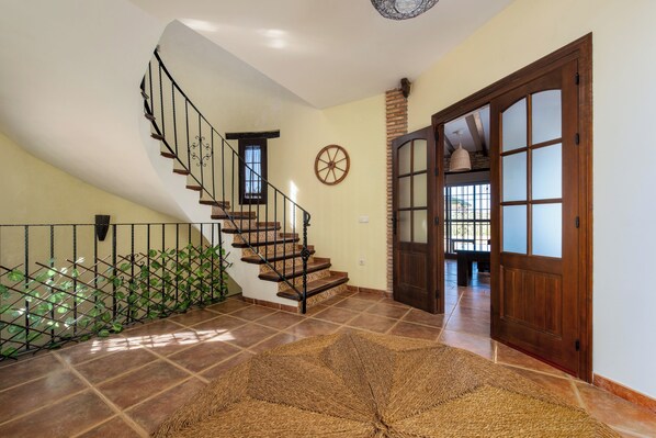 Interior - Holiday Home 'Villa Mariana' with Mountain View, Wi-Fi and Air Conditioning (RONDA)