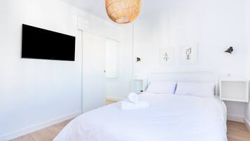 3 bedrooms, iron/ironing board, free WiFi, bed sheets