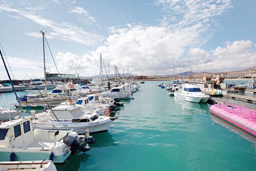 Vacation 'Sam' with Shared Pool, Balcony and Wi-Fi