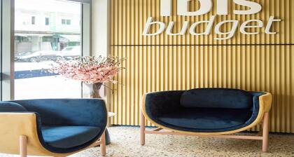 Ibis Budget Singapore Gold