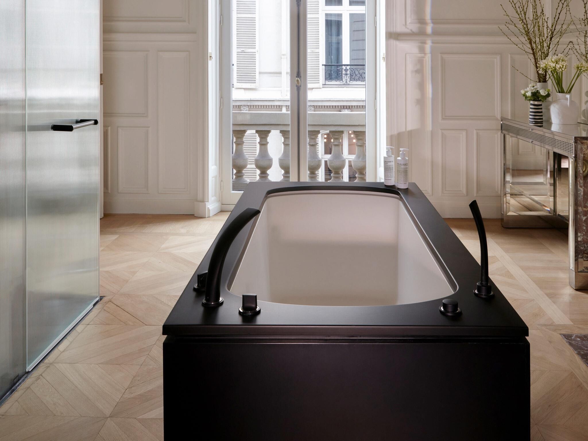 Ropa de cama de alta calidad y artículos del minibar gratis 