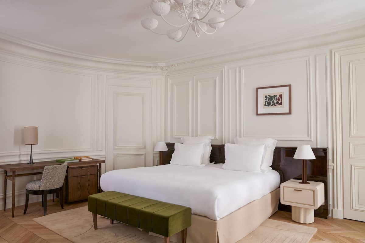 Junior Suite, 1 King Bed