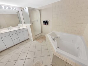 Bathroom - Oceanview 2 bedroom, 2 bath midtown condo with rooftop pool! 1.5 blocks to the beach and ocean! Close to the best restuarants and bars in town! Sunset Bay #409 (Ocean City)