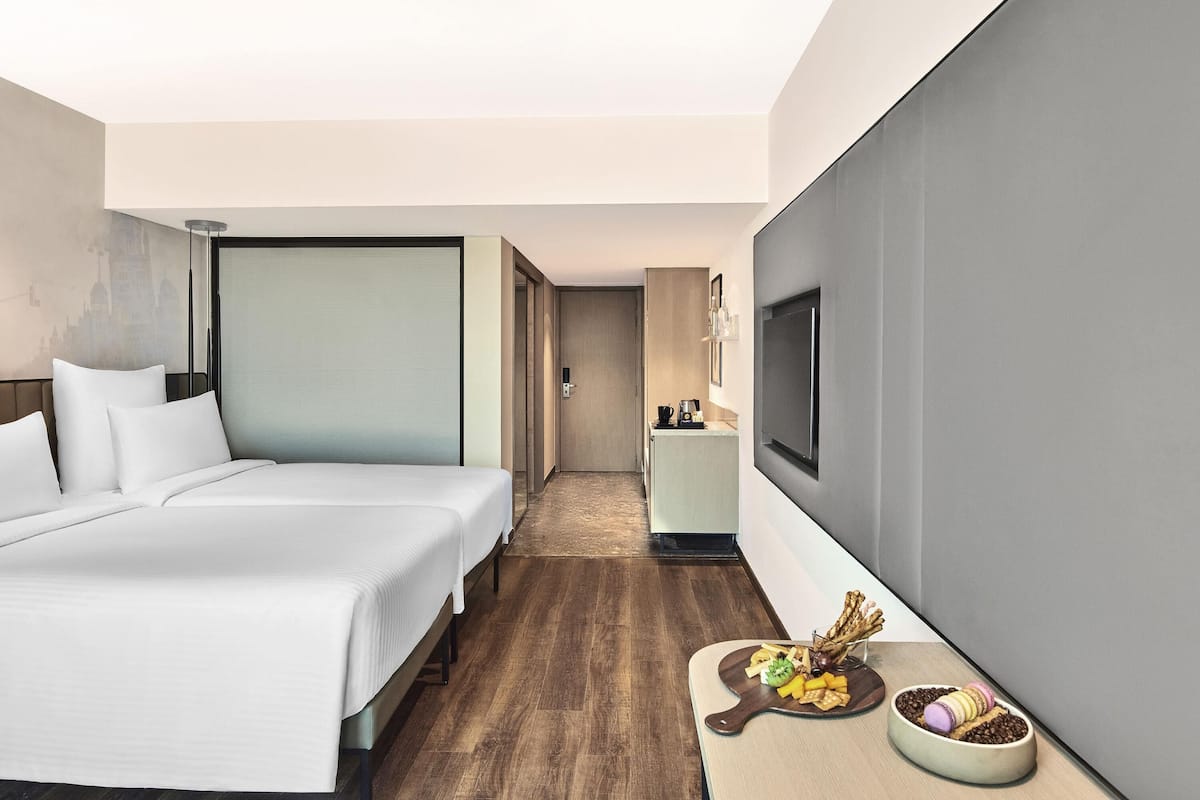 Coffre-fort, bureau, espace de travail pour ordinateurs portables