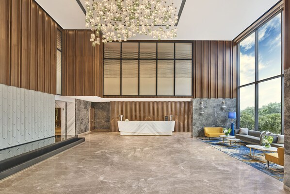 Lobby - Novotel Mumbai International Airport (Mumbai)