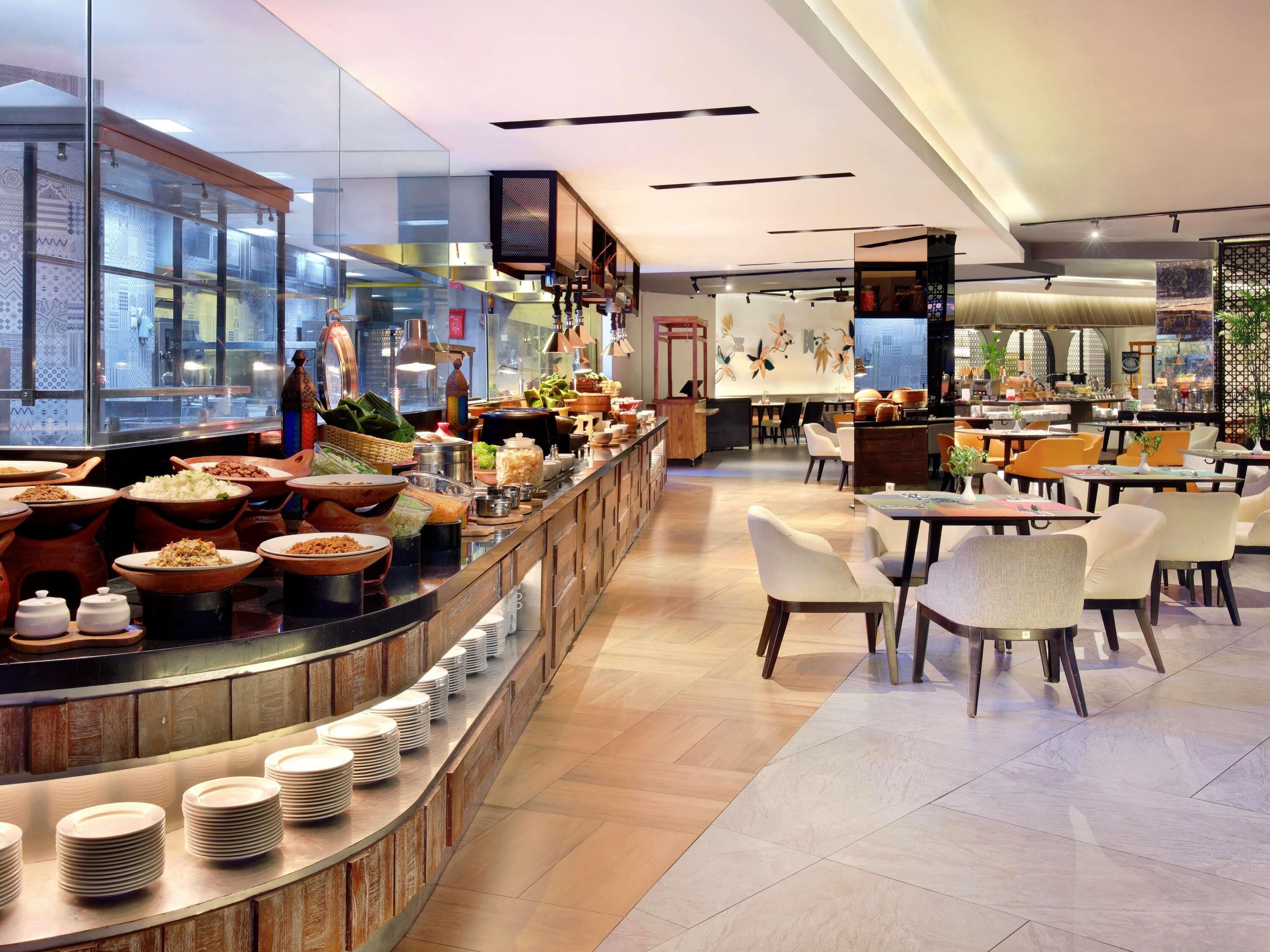 Daily buffet breakfast (IDR 217800 per person)