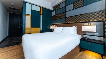 Minibar, in-room safe, blackout curtains, iron/ironing board