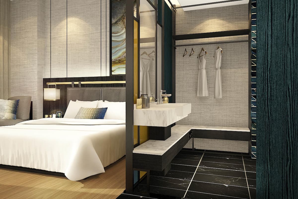 Cassaforte in camera, tende oscuranti, ferro/asse da stiro