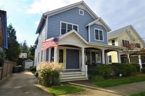 Exterior - Ocean Block! Convenient to boardwalk and Ocean! (Rehoboth Beach)