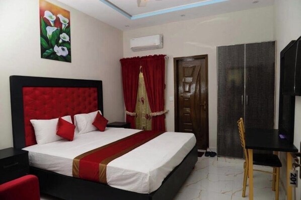 2 habitaciones, minibar, sistema de insonorización y wifi gratis