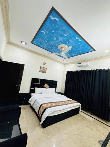 Pearl Galaxy Family Guest House