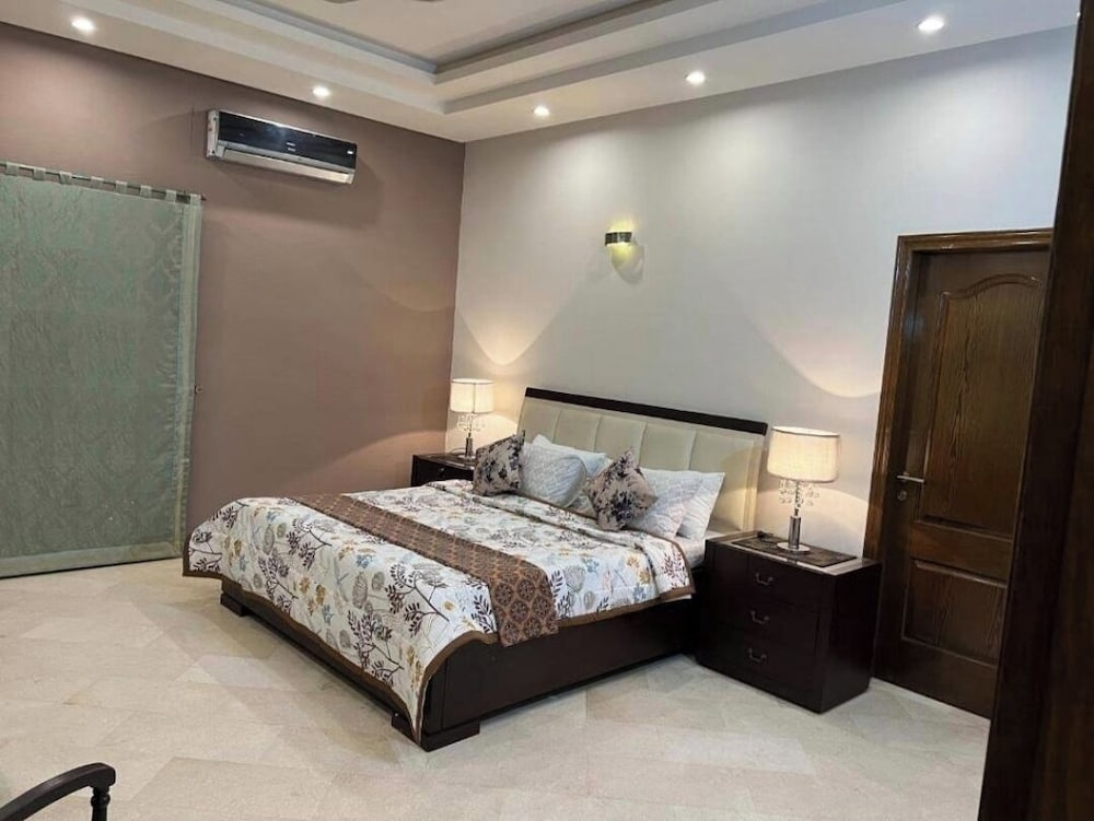 Galaxy Family Hotel Karachi Airport photo 5