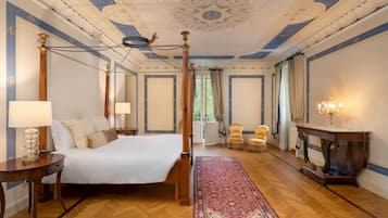 Villa | 12 Schlafzimmer