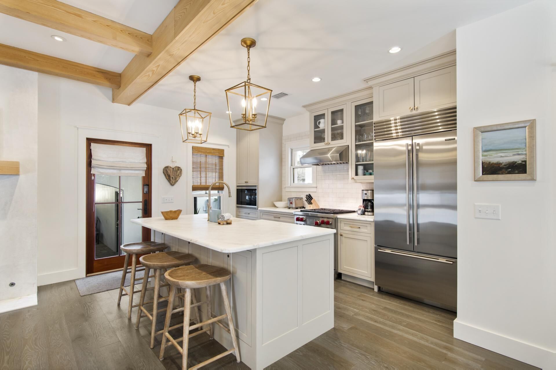 Frigorífic, microones, forn i placa de cuina 