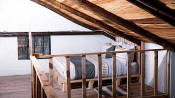 4 bedrooms, internet, bed sheets