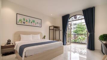 Deluxe Room | Desk, free WiFi, bed sheets
