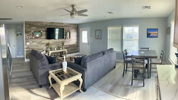 智能电视、电子游戏、书