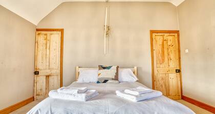 Family home in the countryside - Pass the Keys