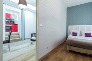 2 chambres, fer et planche à repasser, literie fournie