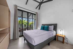 4 bedrooms, in-room safe, desk, free WiFi