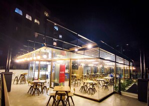 Sundeck
