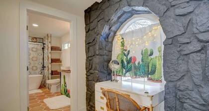 Prickly Pear@Cactus Flower+HOT TUB+No Pet Fee!