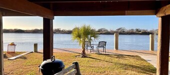 Waterfront Cabin with lighted fishing pier