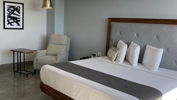 Quarto executivo | Roupas de cama premium, cofres nos quartos, individualmente decorados