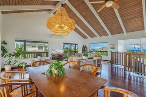 Interior - Privacy in Princeville with Pool, Ocean & Mountain (Princeville)