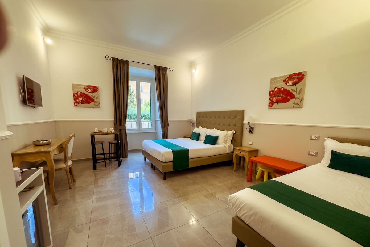 In-room safe, blackout curtains, soundproofing, bed sheets