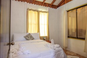 4 Schlafzimmer, Schreibtisch, kostenloses WLAN, Bettwäsche