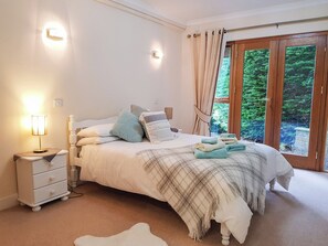 5 Schlafzimmer, kostenloses WLAN, Bettwäsche