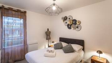 2 chambres, fer et planche Ă repasser, Wi-Fi gratuit, draps fournis