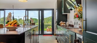 3 bedroom accommodation in Watton